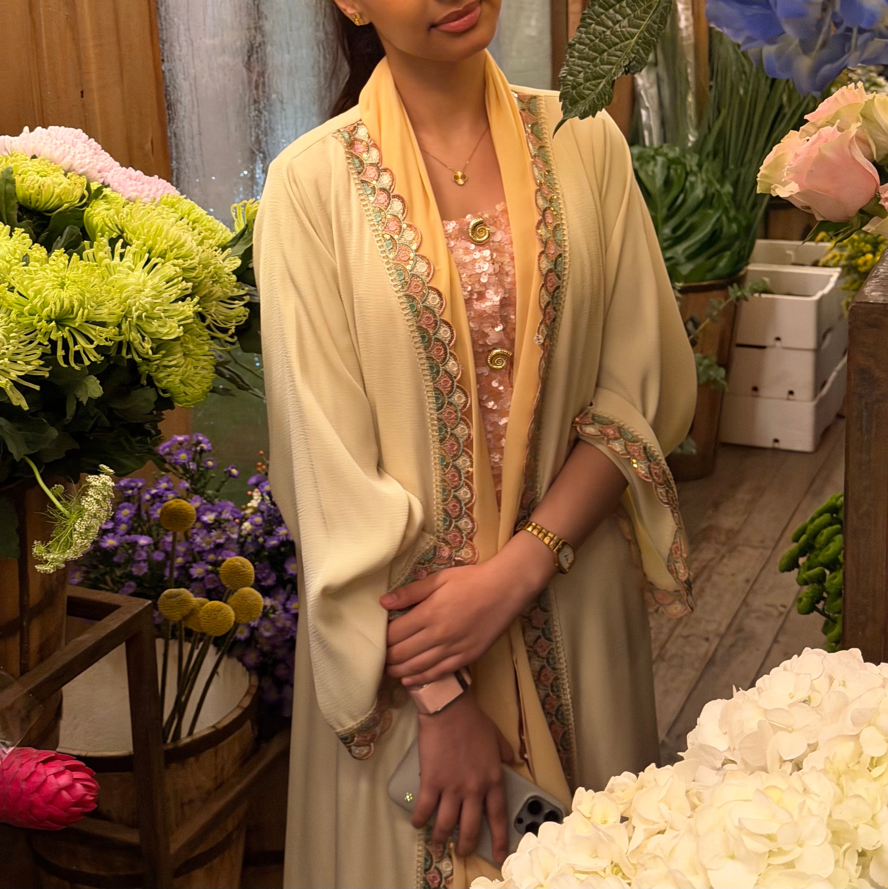 Tilla ( Abaya with Sheila )