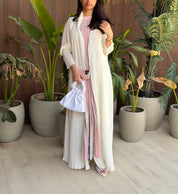Plissé ( Abaya with Sheila )