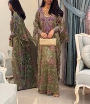 Razeen ( Emarati Thob , ثوب اماراتي )