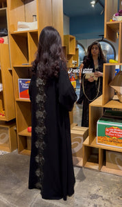 Ziina ( Abaya with Sheila )