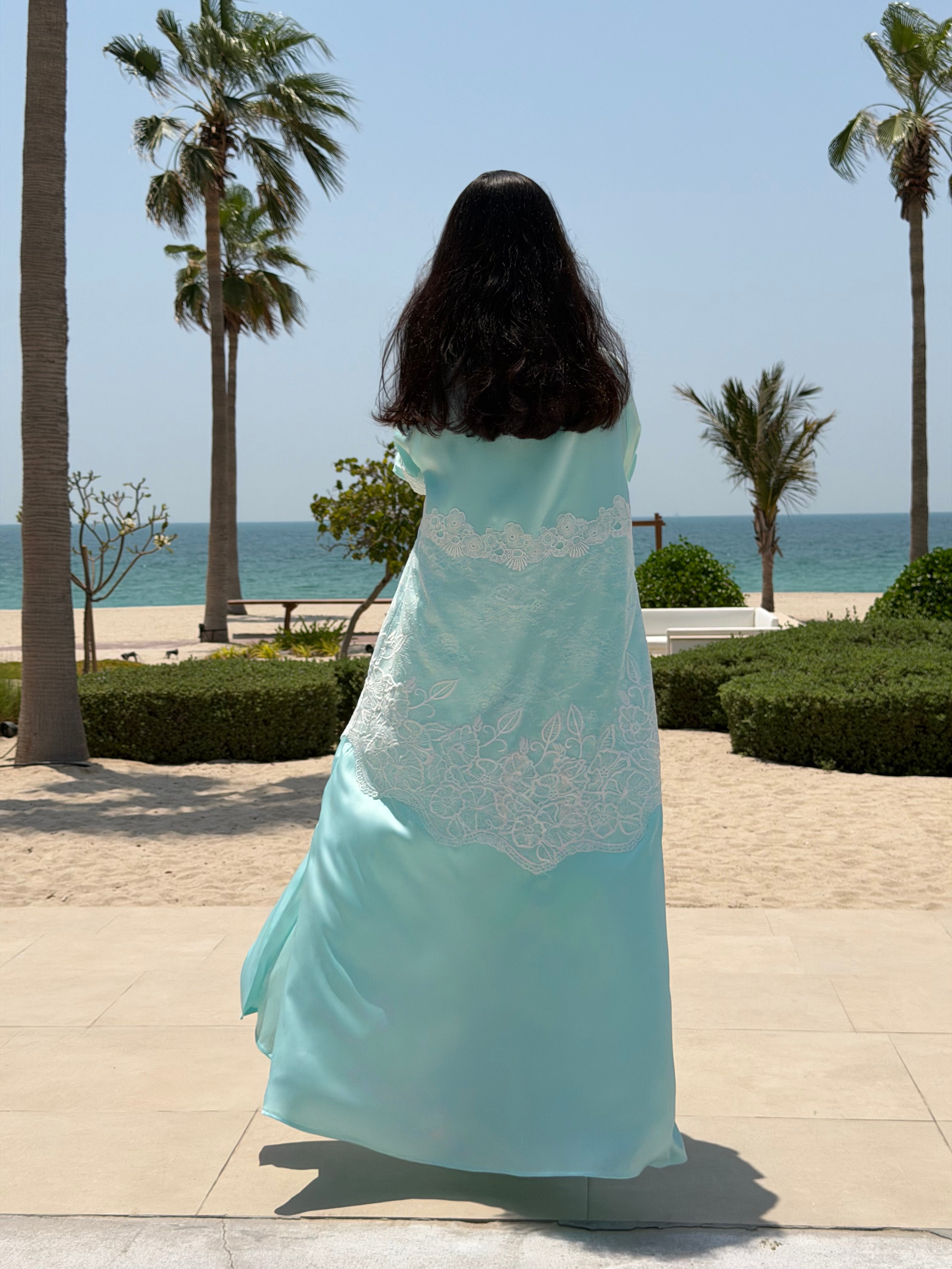 Amwaj ( Abaya with Sheila )