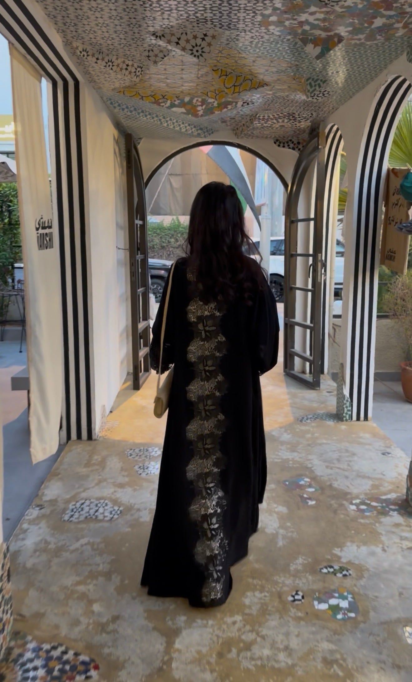 Ziina ( Abaya with Sheila )